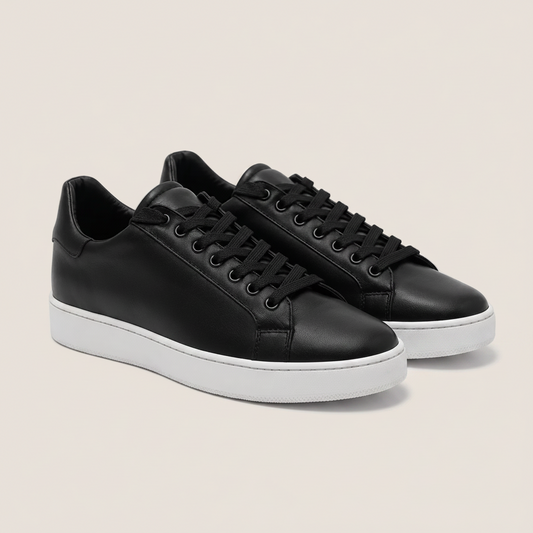 Sneaker Minimal in Pelle Nera