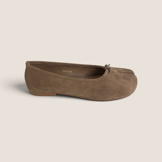 Ballerina Tabi in Beige Effetto Camoscio