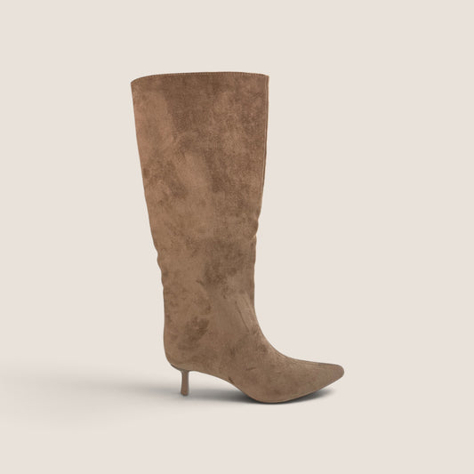 Stivale Alto con Tacco Effetto Camoscio Beige con Punta Affusolata