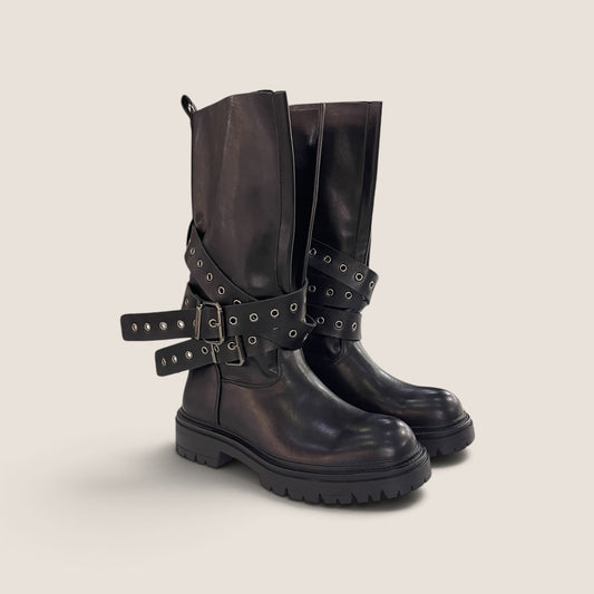 Stivale Biker Alto Donna con Cinturini Incrociati e Suola Carrarmato